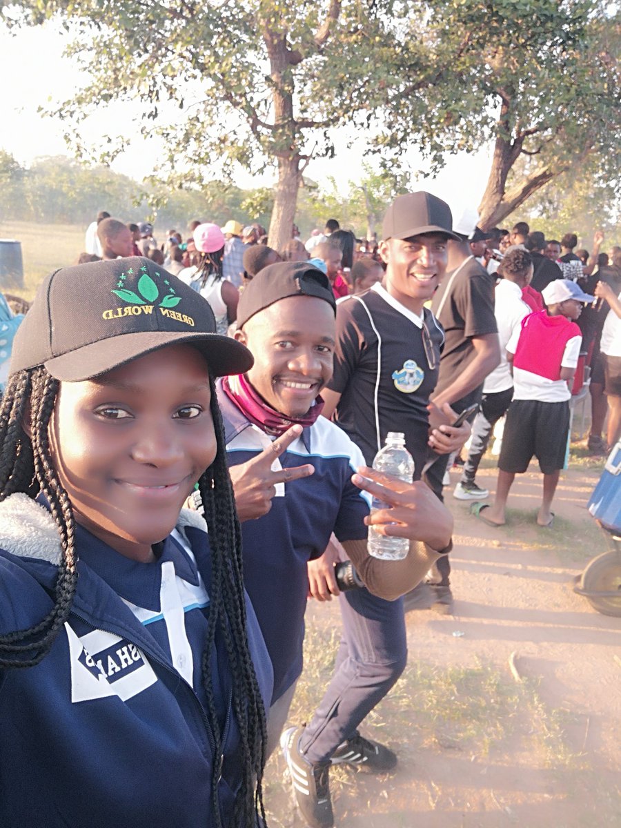 lmrinye's tweet image. “In whatever you do, you’re not going to stand out unless you think big and have ideas that are truly original. That comes from tapping into your own creativity, not obsessing over what everyone else is doing.”
#lorempreneur
#loremhealth
#passiveincomecreators
#successAddicts