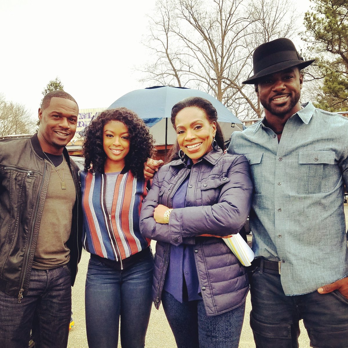 BrnrAbbarxXx's tweet photo. Thank God for late night syndication, I had NO idea @JaviciaLeslie was on #MacGyver as a member of The Colton Family with @thesherylralph, @LanceGross and @JermaineRivers. #Batwoman #JesseColton #BlackExcellence https://t.co/oLMxyEbdgC