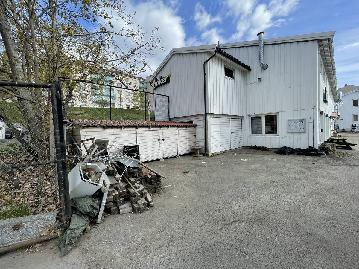 kadowaki_kozo's tweet image. オスロ郊外のスレッテロッカへ。ヴェネチア・ビエンナーレで展示した高見澤邸は、ここでコミュニティギャラリーとして再建されます。 #vba2021jp