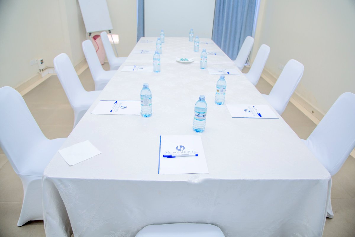 MetropoleHotel2's tweet photo. Start the month with a new winning strategy under one comfortable roof.
#Metropole #Hotel #Meetings #Kampala #Comfort https://t.co/hommN5k71F