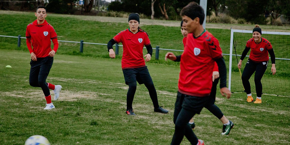 hummel1923's tweet photo. Congratulations to Afghanistanโs national womenโs team on winning their first match in Australia! ๐โฝ๏ธ๐ฆ๐ซ
The result? Wait for itโฆ 10-0! ๐ฎ๐
๐ท: @snkrfrkrmag
#LetsPlayAnEqualGame #hummelsport #UnbreakableTogether https://t.co/QviIg4Bvuv