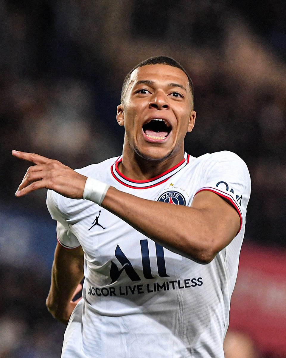 DeadlineDayLive's tweet photo. 🚨 Kylian Mbappé is 100% joining Real Madrid as a free agent this summer. The only remaining question is when it will be announced. 

(Source: @BILD) https://t.co/r39xOHlQRw