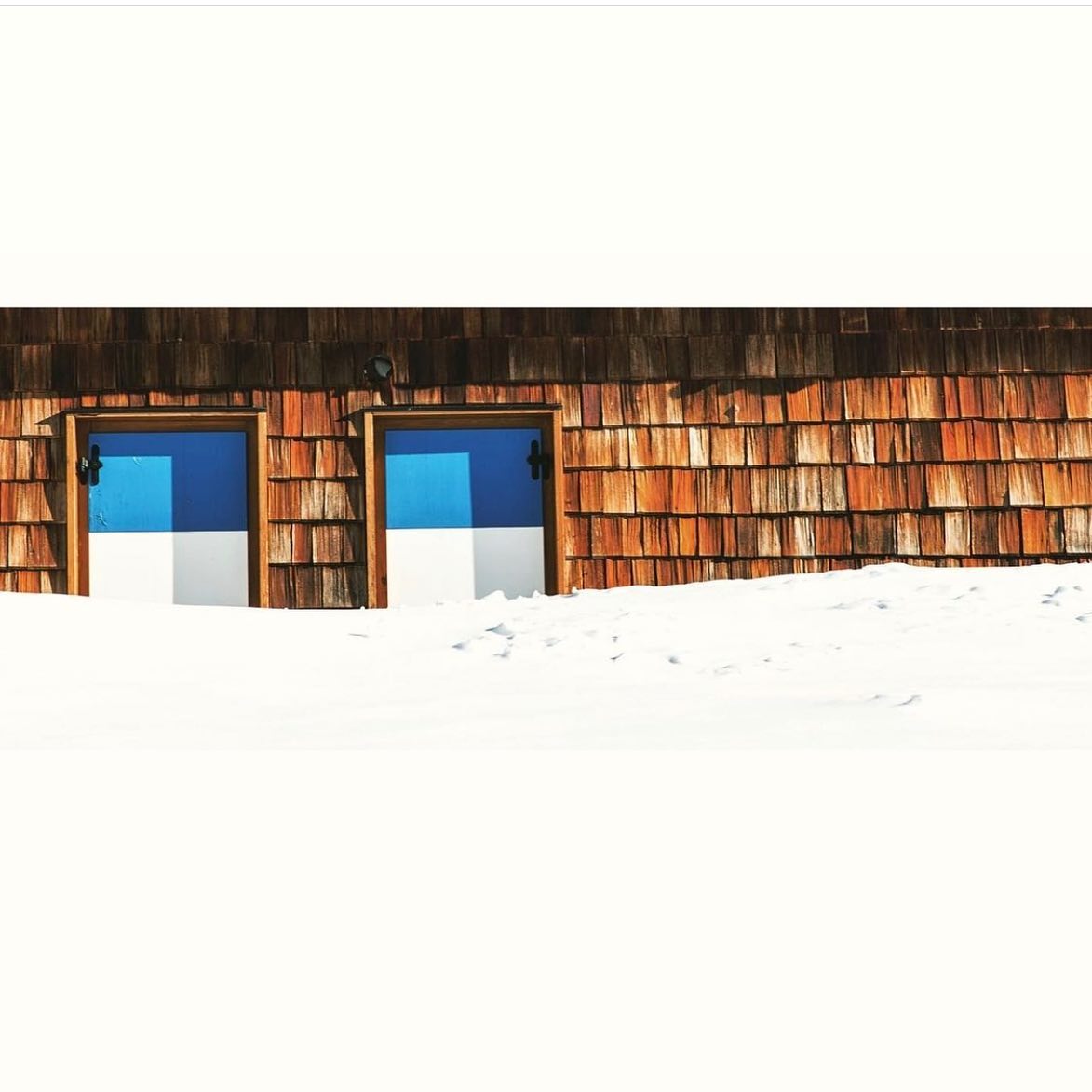 #vivereinrifugio vi da appuntamento al <a href="/trentofestival/">Trento Film Festival</a> giovedì #5maggio ore 17.30 <a href="/palRoccabruna/">Palazzo Roccabruna</a>. Vi aspettiamo insieme a tanti rifugisti delle #Dolomiti #UNESCO: dolomitiunesco.info/evento/rifugis…
Ph. <a href="/RifRodadiVael/">Rifugio Roda di Vaèl</a>