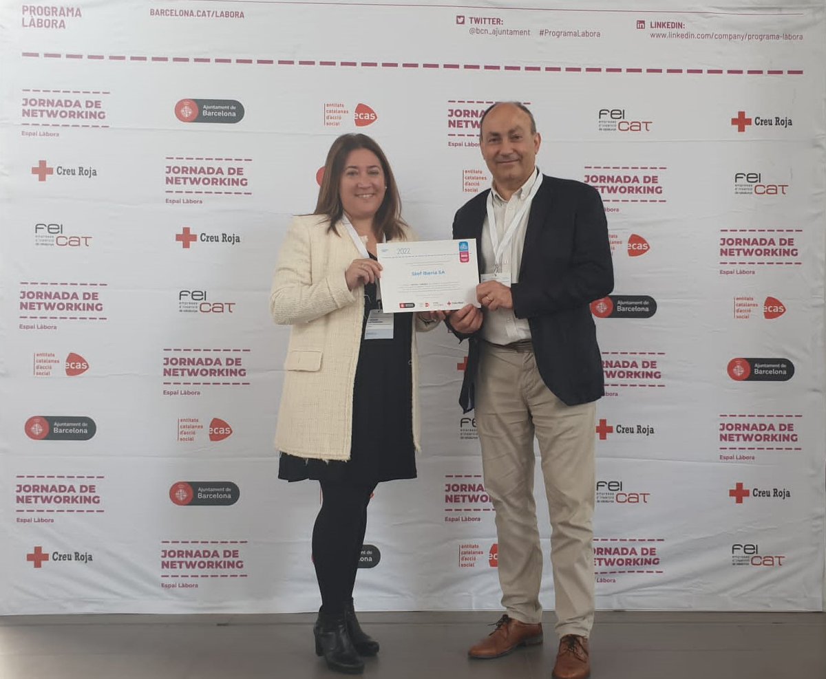 STEF_Espana's tweet photo. El @bcn_ajuntament ha otorgado a STEF un diploma que reconoce nuestra labor de contratación de personas en situación de vulnerabilidad en 2021, a través del #ProgramaLabora. 🎯 ¡Enhorabuena, equipo! 🙌 https://t.co/fpxUpzCU9S