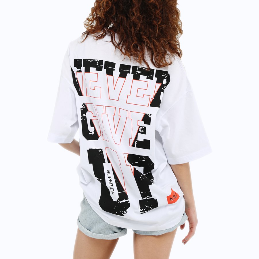 BrowerTextile's tweet photo. Never Give Up
Beyaz
Ön ve Arka Baskılı Bisiklet Yaka
Oversize T-shirt

%100 Pamuk
Mankenin üzerindeki ürün M / 36-38 bedendir.

2022 #oversize #tshirt

Diğer modellerimizi görmek ve satın almak için, Trendyol Mağazamızı ziyaret edebilirsiniz.
https://t.co/nz65FywHSj https://t.co/xAOCZInkl2