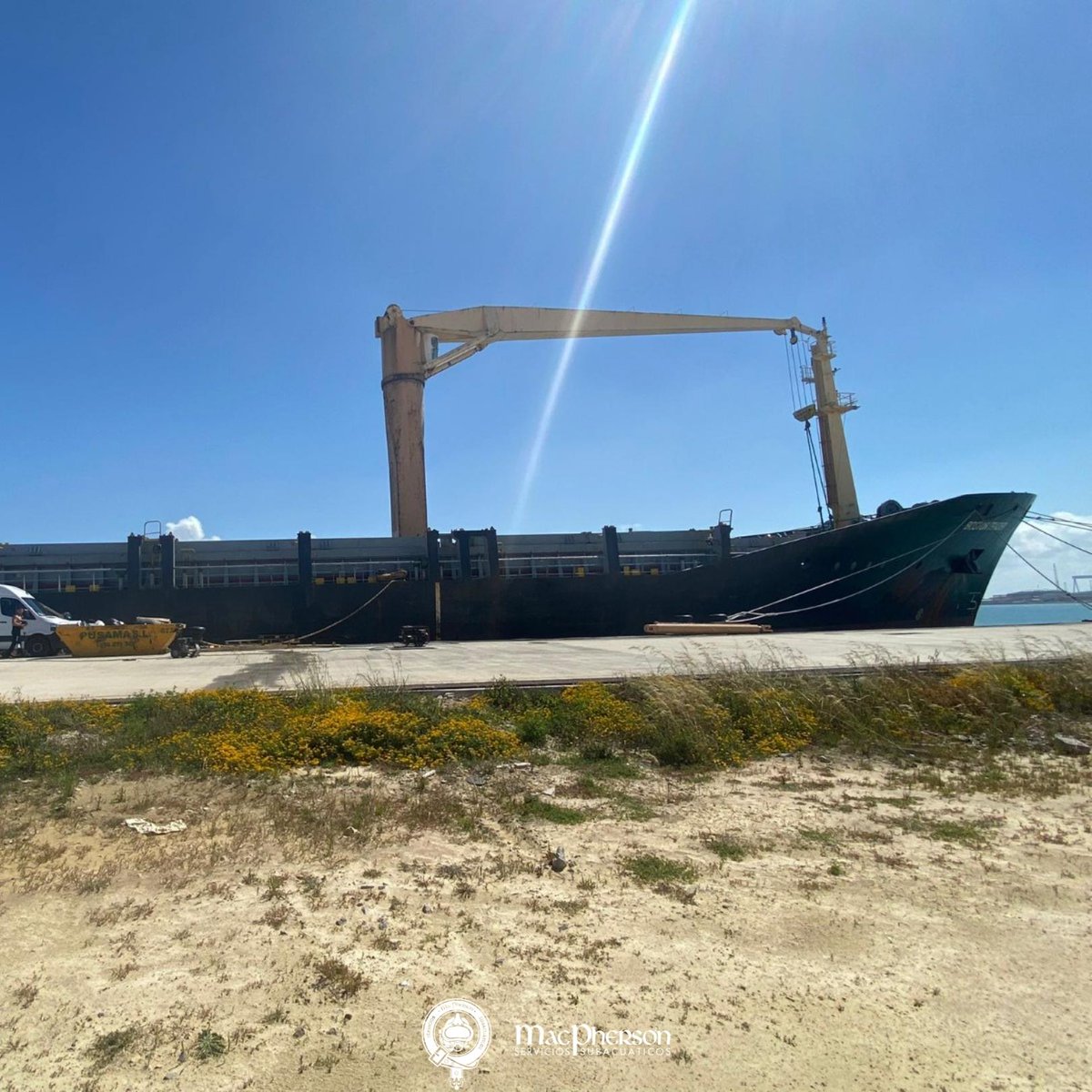 MacphersonUS's tweet photo. Trabajos limpieza completa, pulido de hélices e inspección en el Boston Trader.
#bostontrader #macphersonus #macphersonss #macphersonserviciossubacuaticos #buceo #buceocadiz #buceoandalucia #buceoespaña https://t.co/sNr62R7xK8