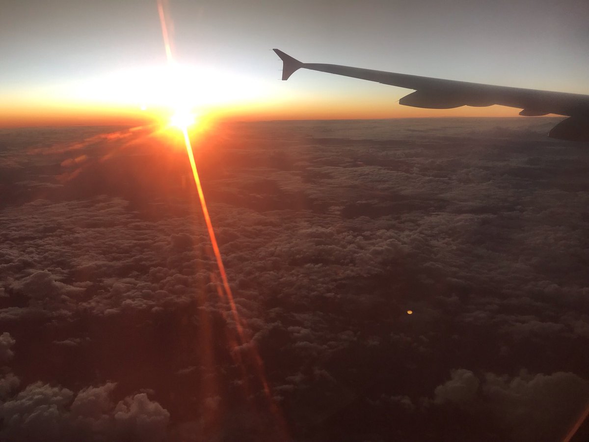 I’ve missed this view!
#travel #sunset #aviationdaily