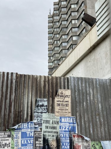 ▪ <a href="/MslizBentley/">liz bentley</a>'s latest blog is a dizzying tale, taking in Tracey Emin, Margaret Atwood and a sex worker at Madame Jo Jo's.

disabilityarts.online/blog/liz-bentl…