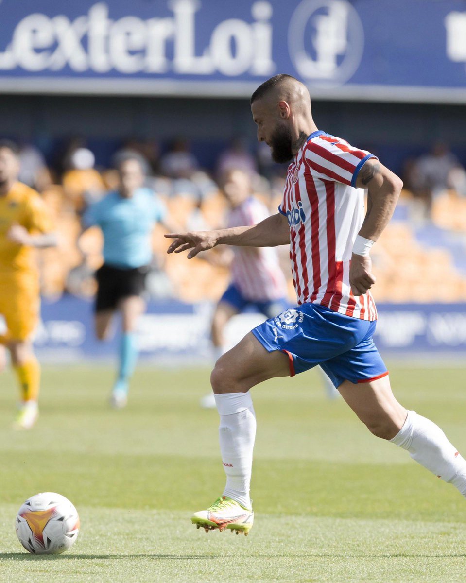 Gran esforç de tot l'equip aquest cap de setmana per emportar-nos els 3 punts. Dilluns, tots a Montilivi. Som-hi <a href="/gironafc/">Girona FC</a>!! 👊🏻