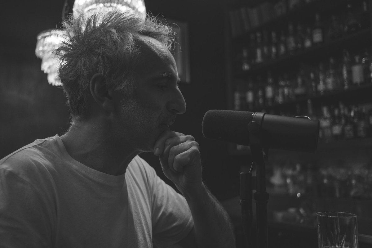 ogalup's tweet photo. J’ai eu la chance de pouvoir réaliser les photos du podcast "genesis".
Voici quelques clichés d’une session avec l’auteur, compositeur et interprète Vincent #Delerm
#blackandwhite #music
#vincentdelerm #portrait #musiquefrançaise #europeenparis https://t.co/tul0pKD6aO