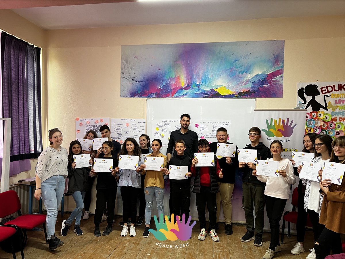 una_albania's tweet photo. 2⃣nd stop: "Domestic violence" was organized in #Maliq w/ middle-schoolers of the area. During the workshop, participants discussed forms of violence, causes, consequences & where to address the issue. #PeaceWeek2022 https://t.co/FFCMaRwgTn
