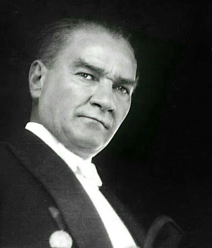 “Benim yaradılışımda fevkalade olan bir şey varsa, o da Türk olarak dünyaya gelmemdir.” Mustafa Kemal Atatürk #türkçülergünü