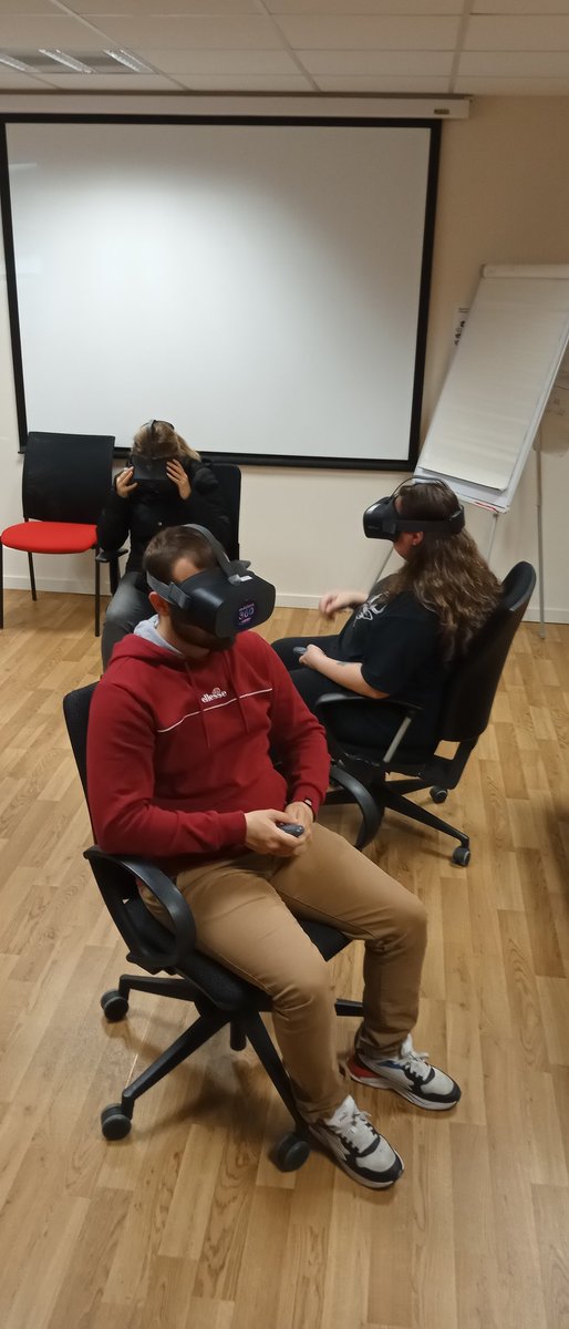 Johan Baillon pro (@johanbaillon) on Twitter photo Dans le cadre du Contrat Engagement Jeunes Avesnelles/Fourmies, une présentation de métiers par le biais de casques virtuels.
<a href="/ManessePerrine/">Manesse Perrine</a> <a href="/FabMobFourmies/">FabMobEmploi Fourmies</a> <a href="/FabMobMaubeuge/">FabMobEmploi Maubeuge</a> <a href="/FSE_nat/">Fonds social européen +</a>
#metiers360 #contratengagementjeunes Dans le cadre du Contrat Engagement Jeunes Avesnelles/Fourmies, une présentation de métiers par le biais de casques virtuels.
<a href="/ManessePerrine/">Manesse Perrine</a> <a href="/FabMobFourmies/">FabMobEmploi Fourmies</a> <a href="/FabMobMaubeuge/">FabMobEmploi Maubeuge</a> <a href="/FSE_nat/">Fonds social européen +</a>
#metiers360 #contratengagementjeunes