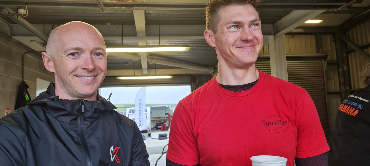 DOBO57's tweet photo. Day one Anglesey Circuit Club with James Whitham Track Training weather looking good
@Jimwhit69 
@Paul_Drinkie 
@AOWilson52 
@Adamjenko11 
@mcconnellracer 
@danlinfoot 
@Jwestmoreland03 
@IanSimp51264339 
@lesleyd56 
@christianiddon https://t.co/6PHGU64Mfs