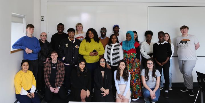 SHU_Alumni's tweet photo. We are excited to introduce to you our 2022 Student Fundraising and Engagement Ambassadors 👋☎️🎉  

Find out why they chose to be a part of the Hallam Fund team 👇 
https://t.co/Ypw3TbOdwf https://t.co/fPXtsW83L0