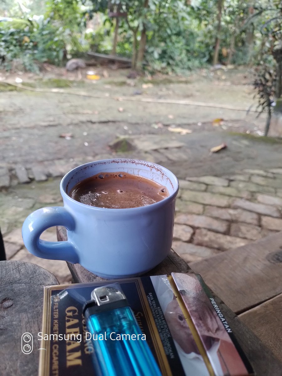 nadibilang's tweet photo. Adakalanya... #ngopi #sore https://t.co/L6sMuvjPpj