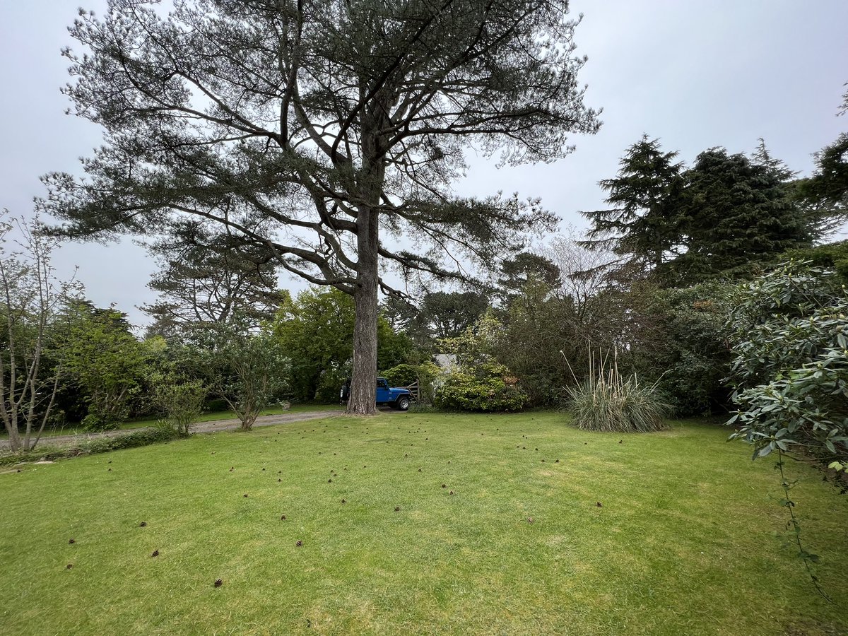 LetItBeProperty's tweet image. Spacious 3 bedroom detached property to be listed to the market! £485,000 O.I.R.O - Situated in #llanbedrog, North Wales… Properties don’t come up in this area often. This property was originally purchased in 1993, it really is a stunning location -📱01543 547 548