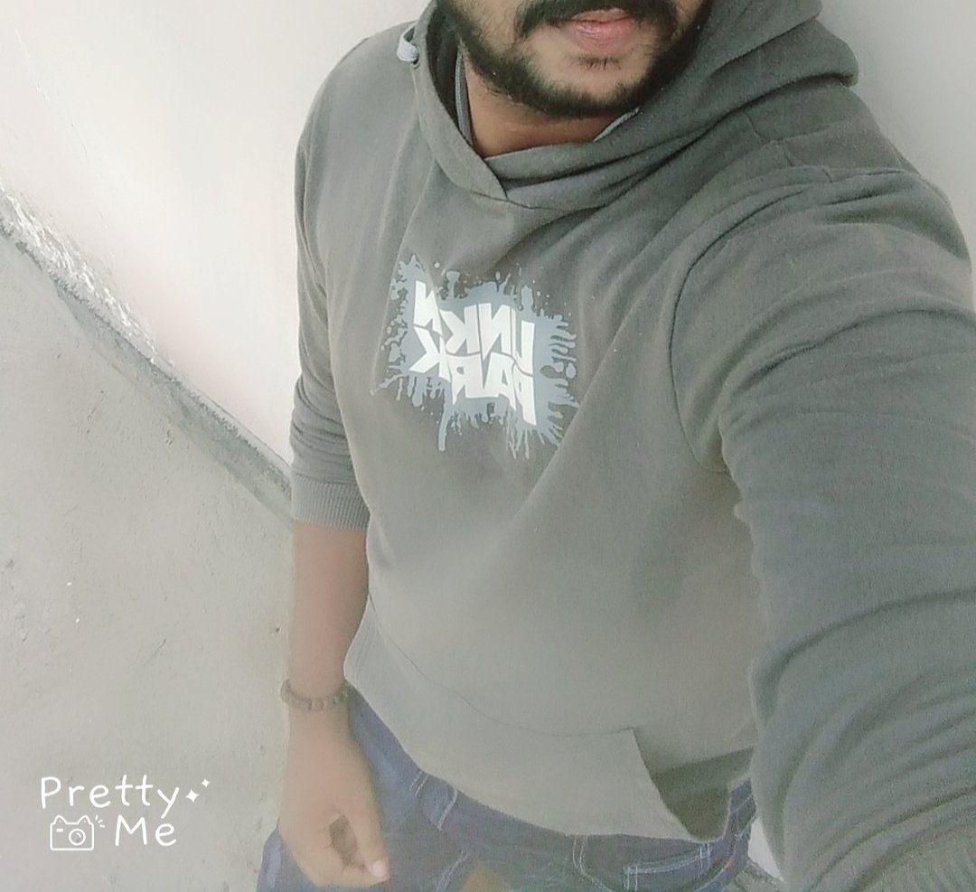 haridevan712678's tweet photo. അവളുടെ കണ്ണുകളിൽ നിന്ന്
കണ്ണെടുക്കാതെ അങ്ങനെ
കഥകൾ പങ്കുവയ്ക്കാറുണ്ട്
ഞാൻ., കവിതകൾ
എഴുതിചേർക്കാറുണ്ട്
ഞാൻ., ഇന്നും ദൂരങ്ങളിൽ
ഇരുന്നുകൊണ്ടെന്നു മാത്രം... ❤
@AmalSamTop
@Malluzzz1 https://t.co/9rrUCDlrfk