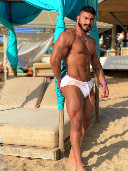 Watch Ottoniel Yañez's leaked NSFW photo on TwXstars