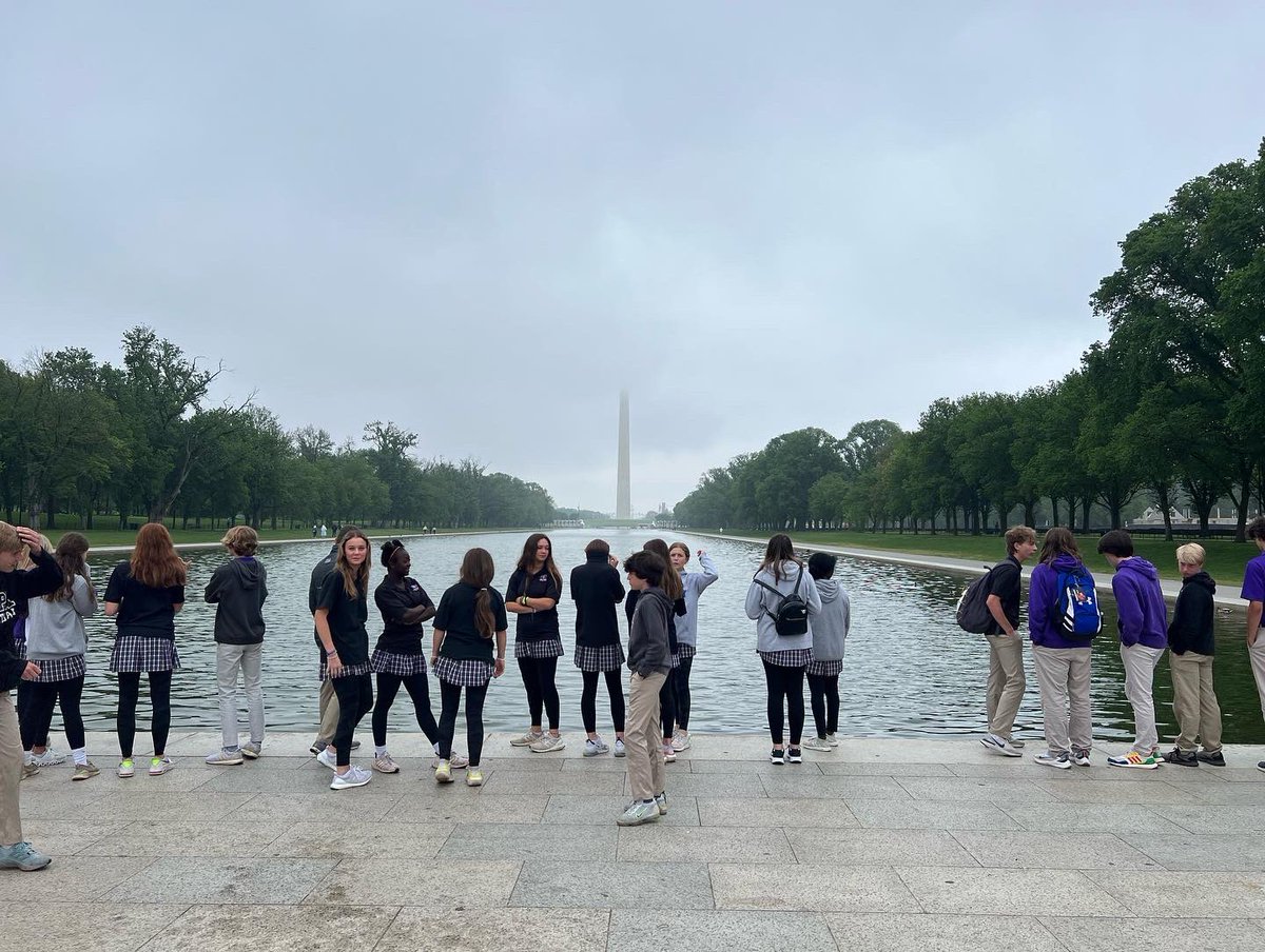 cpalions's tweet photo. Eighth graders are exploring D.C. with fresh eyes, seeing so many landmarks of U.S. history. Thankful for the perspective this trip brings for #CPAms and our next generation of leaders. https://t.co/cAxyzosgTY