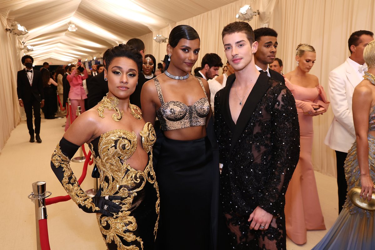 Too many #MetGala faves to post in one night, so I've got more for you this morning. ✨