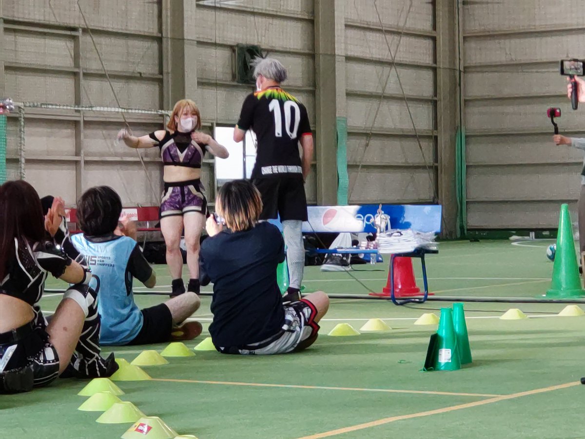 maggy80851538's tweet photo. シードリングチームは決勝トーナメントに進出!MVPにも選ばれたリコちゃんはプレー中もライブでも会場を盛り上げていました。
#FUNKISTCUP #SEAdLINNNG https://t.co/UeKf1a20PW