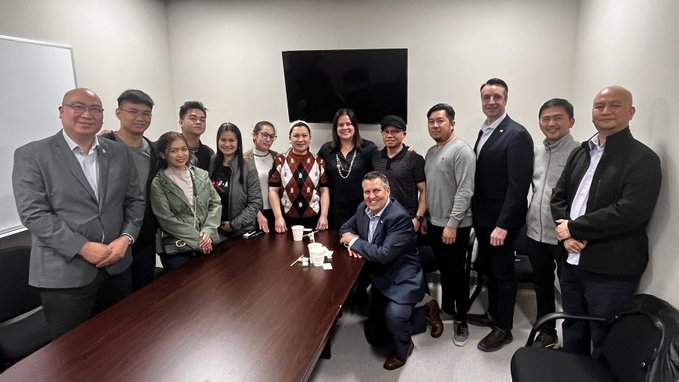 test Twitter Media - Thank you to @HStefansonMB @CliffCullenMLA & 
@Smith4Lag for joining us last night to meet with members of the Parkland Filipino Association in Dauphin. #HomeOfHopeMB #mbpoli https://t.co/9DwAmaqPuV