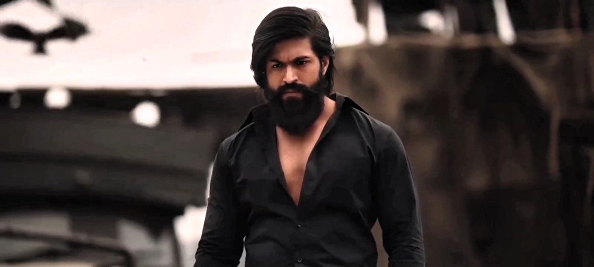DexterM00766695's tweet photo. This black shirt look is just🔥🖤
#KGF2 #KGFChapter2 https://t.co/OvtdSgnHd6