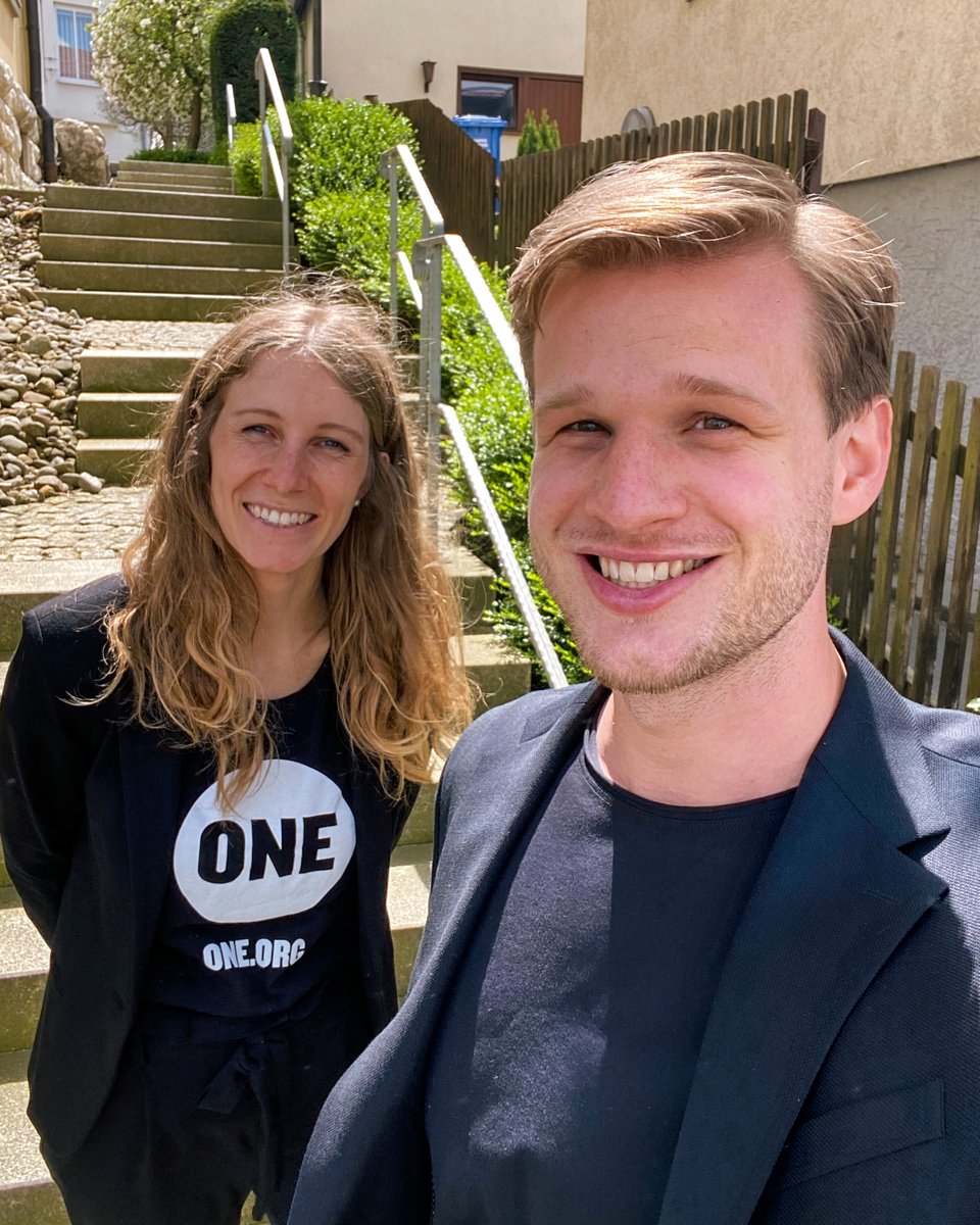 Herzlichen Dank Robin <a href="/mesarosch/">Robin Mesarosch</a> für das offene Gespräch und deine Unterstützung. Wir freuen uns, dass du #Entwicklungszusammenarbeit und den Kampf gegen extreme Armut als sehr wichtige Themen ansiehst. 
<a href="/ONEDeutschland/">ONEDeutschland</a> #ONEActivists