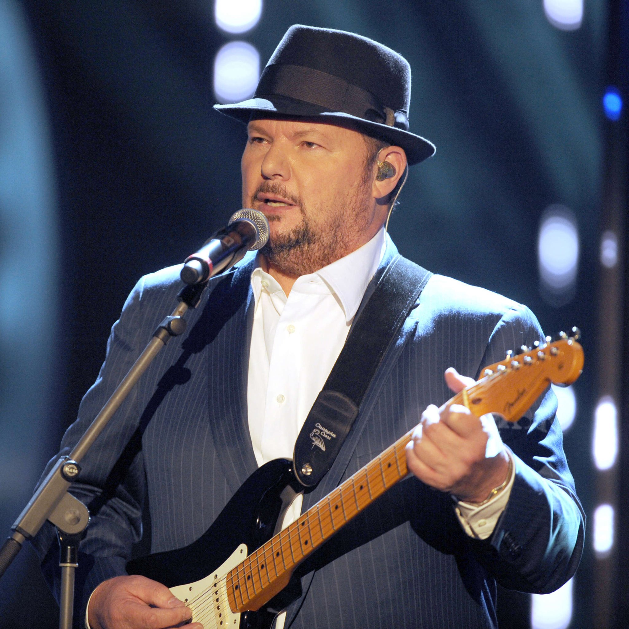 Happy Birthday dear Christopher Cross! 