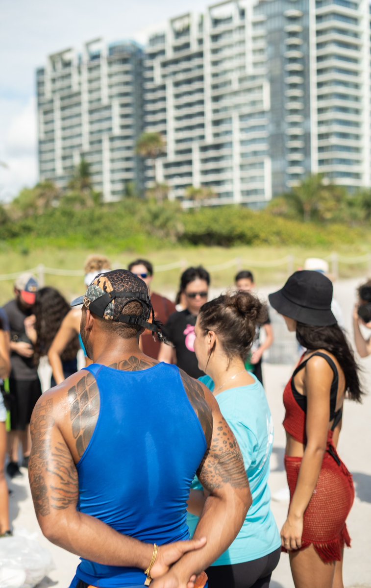 Day by day, cleaning the beaches and saving the Turtz! #beachcleanup #sustainability