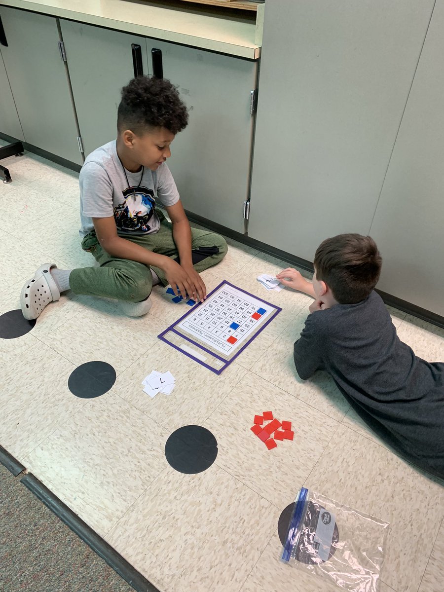 MrsVanderveer's tweet photo. Rockinโ Review in 3rd Grade! Multiplication Madness โญ๏ธ #KISDRockingReview https://t.co/b71YsS7gDl