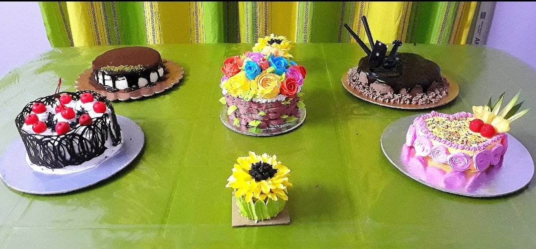 A party without cake is just a meeting

Thats Right....

#ChefBhaskarDas #BhaskarCuisine #Cake #cutecake #ilovecake #spongecake #cakestagram #cakeideas #chocolatecake #cakery #buttercream #cakes #cakedecorating #senkovafood #food #foodie #cakeideas #cakedecoration #decorcake