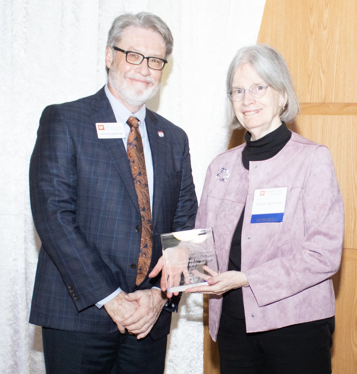 We are excited to share that Karen Bjorndal, @UFBiology Distinguished Professor and @ACCSTR_UF Director, has been awarded the 2022 @UF_CLAS Faculty Achievement Award! The award recognizes her long-standing service to UF, sea turtle research community, faculty, and students.