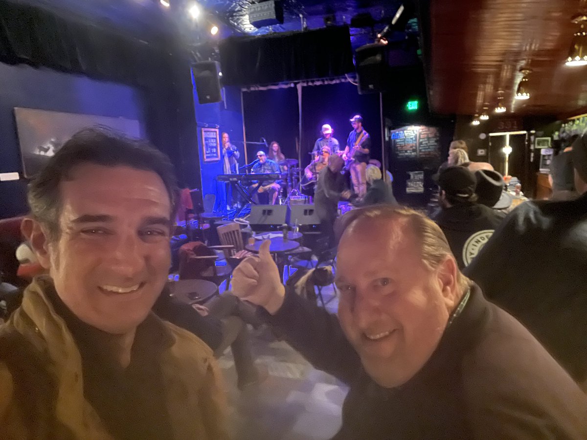 Priory_of_Brian's tweet photo. ⁦@PeerlessBev⁩  Killer evening of outlaw county @331club Minneapolis with my old friend ⁦@BKBrush⁩ Chris Rom from ⁦@BrooklynBrewery⁩. They play both kinds of music there…county &amp; western!  Stellar selection of brew too!  Only thing missing was the chicken wire! https://t.co/6Auig35OSS