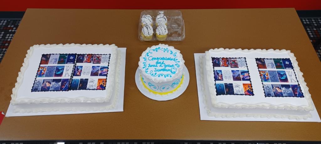 Jennifer deWinter tweet media