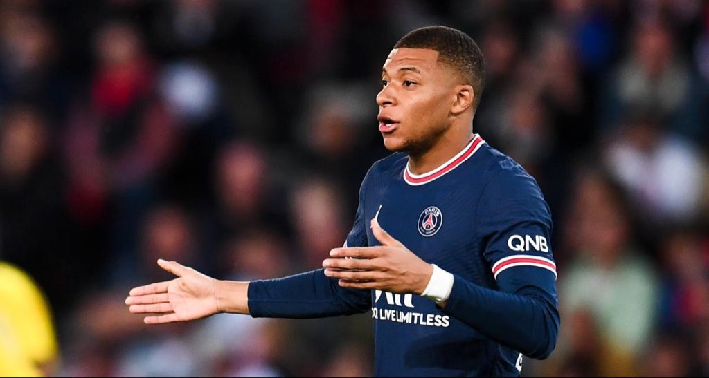 Kylian Mbappé et sa famille réfléchissent à la meilleure façon d’annoncer son départ au Real Madrid. <a href="/le_Parisien/">Le Parisien</a>