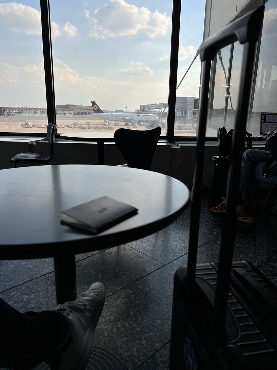 BFriedrichson's tweet photo. Just heading to #EuroELSO2022 in London.Happy to take part in person! https://t.co/71RT2AOcO5
