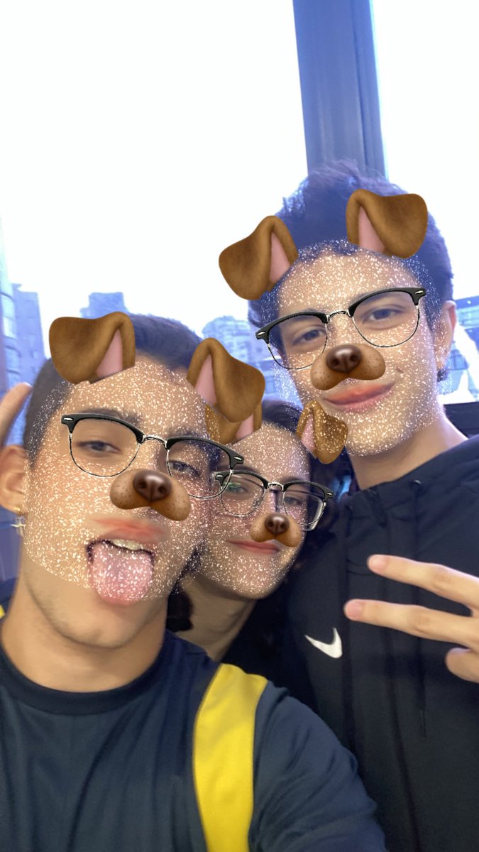 eduteixeira23's tweet photo. @gsarinho21 @lealcabisbaixo
Ninguém segura os cachorrão
#cachorroes
#nocio🩸🐕
#cachorrosdoprazer https://t.co/p9jjjvQdfZ