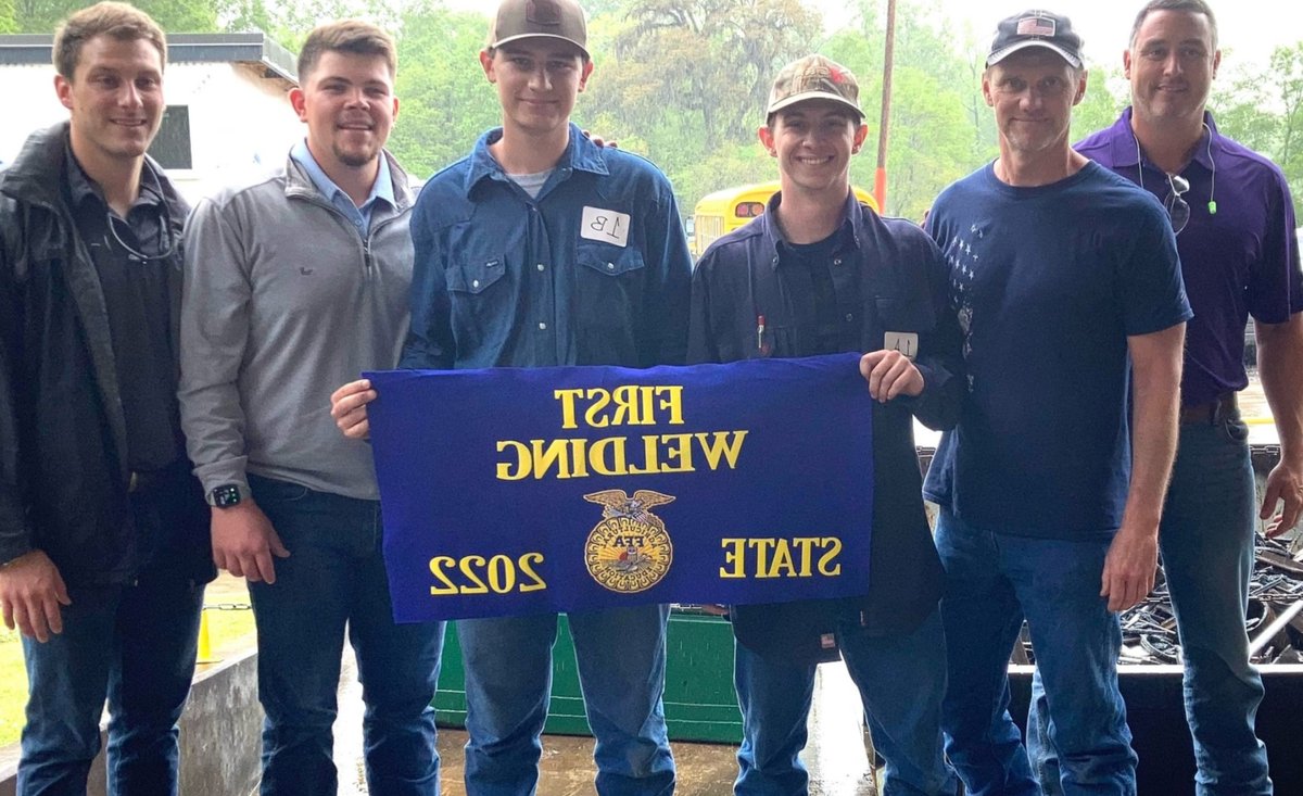 NTCCgators's tweet photo. Congratulations to our dual-enrolled Welding students from Fontainebleau High School, who won first place at the Welding Competition! #BuildingFutures🐊 #welding #dualenrolled https://t.co/Ev1AX7IA6G