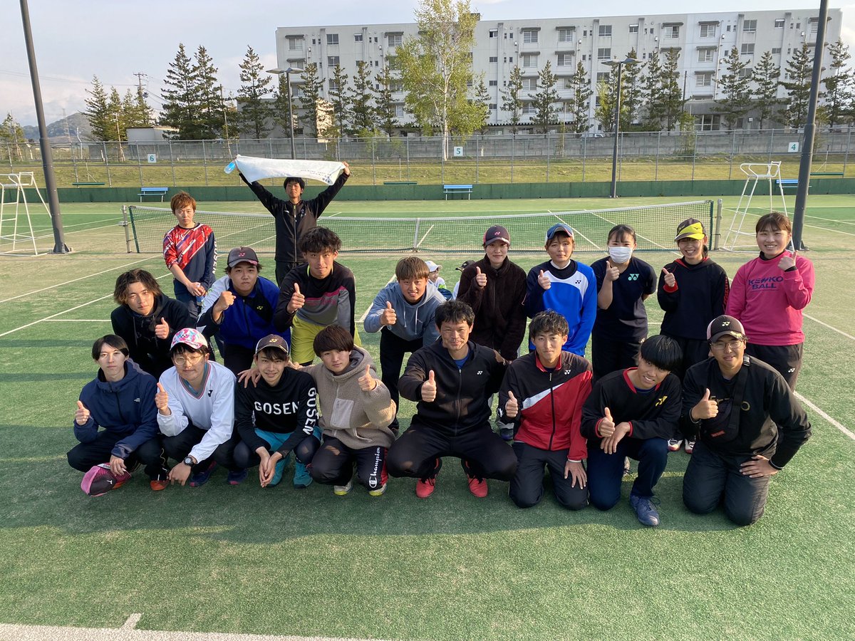 FchallengeHF's tweet photo. F.challenge訪問レッスン!
今回は、弘前大学に訪問!
地元大学生に思う事!これからも、たくさん伝えて行ければと思います!
弘前大学が大会で活躍するの楽しみにしてます✌🏼
#fchallenge #青森県 #ソフトテニス
#訪問レッスン https://t.co/QaCCceOgPO