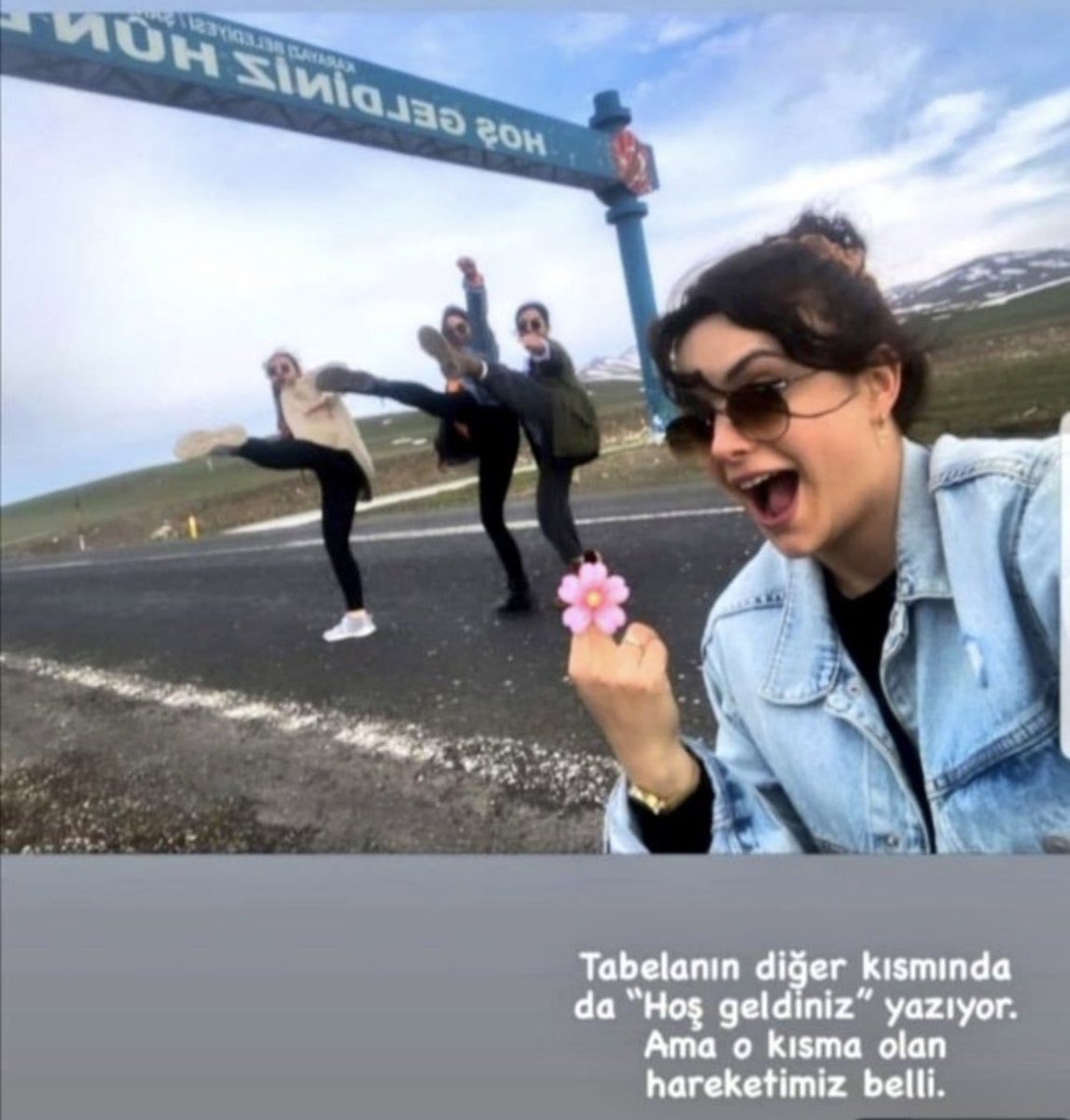 “öğretmen”inizin milyonlarca insanın anadiline karşı yapmış olduğu bu saygısız ve nefret suçu içeren durumu hakkında bir işlem yapmak ister misiniz? Yoksa mevzu bahis Kürtçe olduğu için es mi geçeceksiniz? <a href="/tcmeb/">Millî Eğitim Bakanlığı</a>