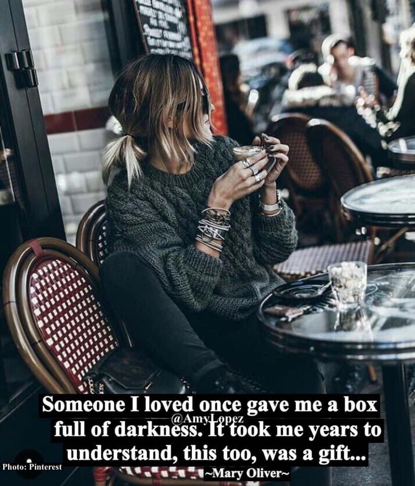 Darkness, while painful, and definitely not deserved or asked for, can still turn into a gift. The only control we have is our reaction to what life sends our way....~Mary Oliver~☕️💋
#tuesdayvibe #quotes #quoteoftheday #poetrylovers