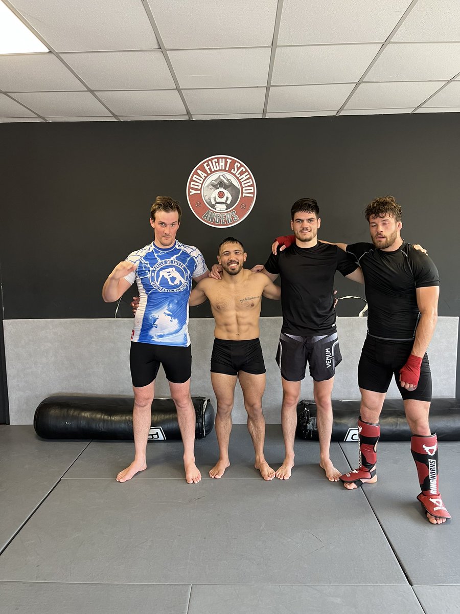 khampasath's tweet photo. 👊 Last MMA sparring done
.
.
➡️ Ready for @venator_fc 14 may 🇮🇹
.
.
🎯 @manolo_zecchini 😴😴😴
.
.
#mma #mmafighter #angers #anjou #ladalleangevine #angersmaville #jjblifestyle #bjjblackbelt #yfsarmy #yodafightschool #yfsjungle #laos #france #italie https://t.co/RgQjCM2Ewi
