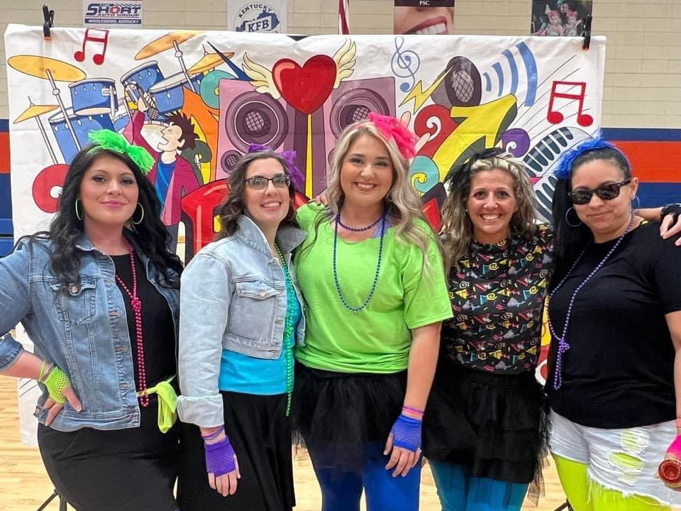 layliteracy1's tweet photo. Lay Elementary is Rockin’ into the 80’s!  Let’s ROCK this test!🎸@KEDC1 @KyCharge https://t.co/EQGQro4e2j