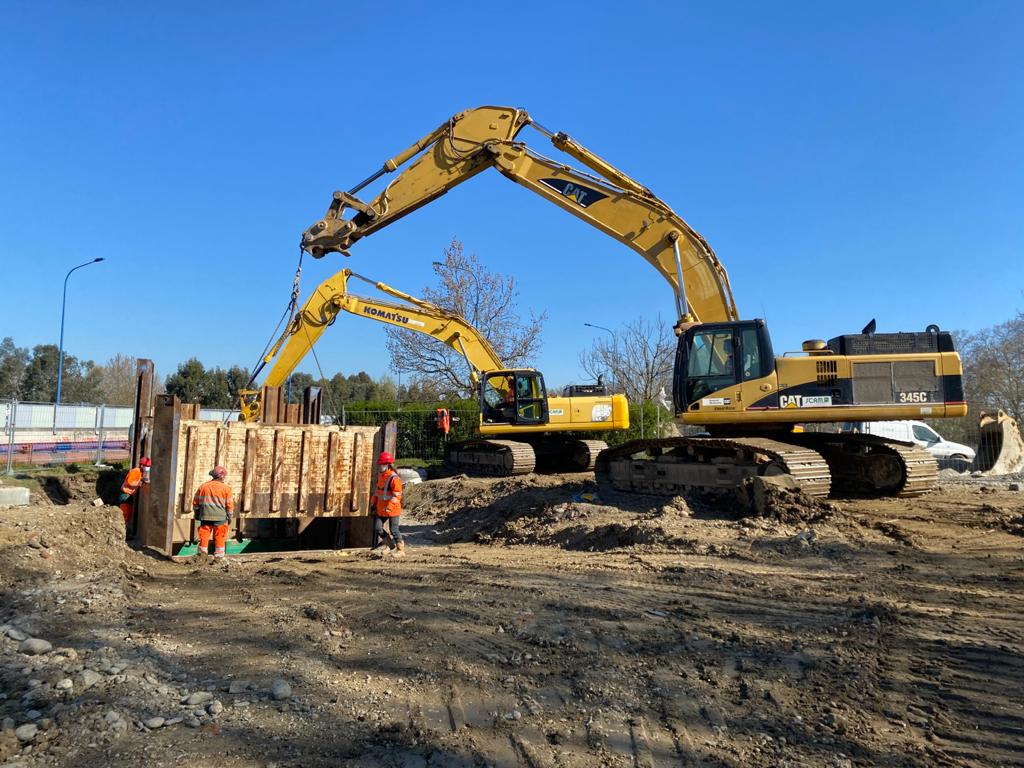 ScamTp's tweet photo. Merci à @TlseMetropole pour sa confiance. Voici quelques photos du #chantier "Réparation collecteur ABC". Opération urgente et délicate⚠️, un travail en grande profondeur (6m), au plus près du périphérique et réalisée avec brio. 👏 https://t.co/GU0Oou8JkW