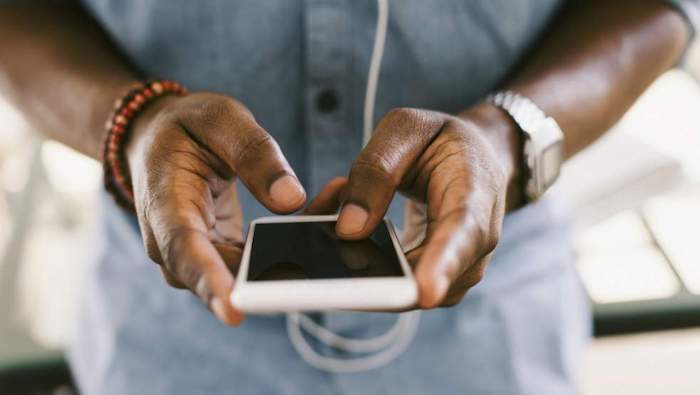 MboastoreCm's tweet photo. Pourquoi avoir le MBOASTORE dans vos smartphones ? Et bien c'est simple !

Il vous permettra de conserver vos contenus locaux.
De monétiser les solutions.

Pratique n'est ce pas ?

#MBOASTORE
#PREMIEREBOUTIQUEAFRICAINED'APPLIMOBILEENLIGNE https://t.co/WU3O9zFyEN