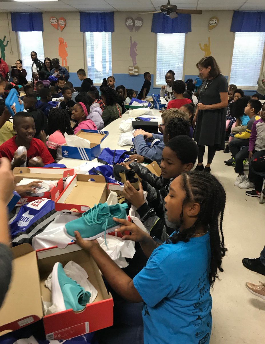 Today’s the day and it’s also birthday eve for our founder <a href="/dawnstaley/">dawnstaley</a>!  It’s Midlands Gives 2022!  Moments  like this that make what we do rewarding!  Help us continue our “sole” mission!   Donate here ➡️ midlandsgives.org/innersole