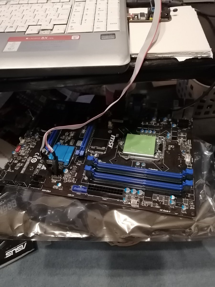 RB78842099's tweet photo. MSIのZ87-S01にZ87-G41のBIOS入れるのってDOSからじゃ駄目なのね。あっさりBIOS死んだ。結局ROM焼きでG41化した。先駆者がいてくれたおかげで助かった。
#msi #z87 #S01 #G41 #haswell #自作PC #PC #電源 #SilverStone #ジャンク #ch341a #ROM焼き https://t.co/tygwBVacZr