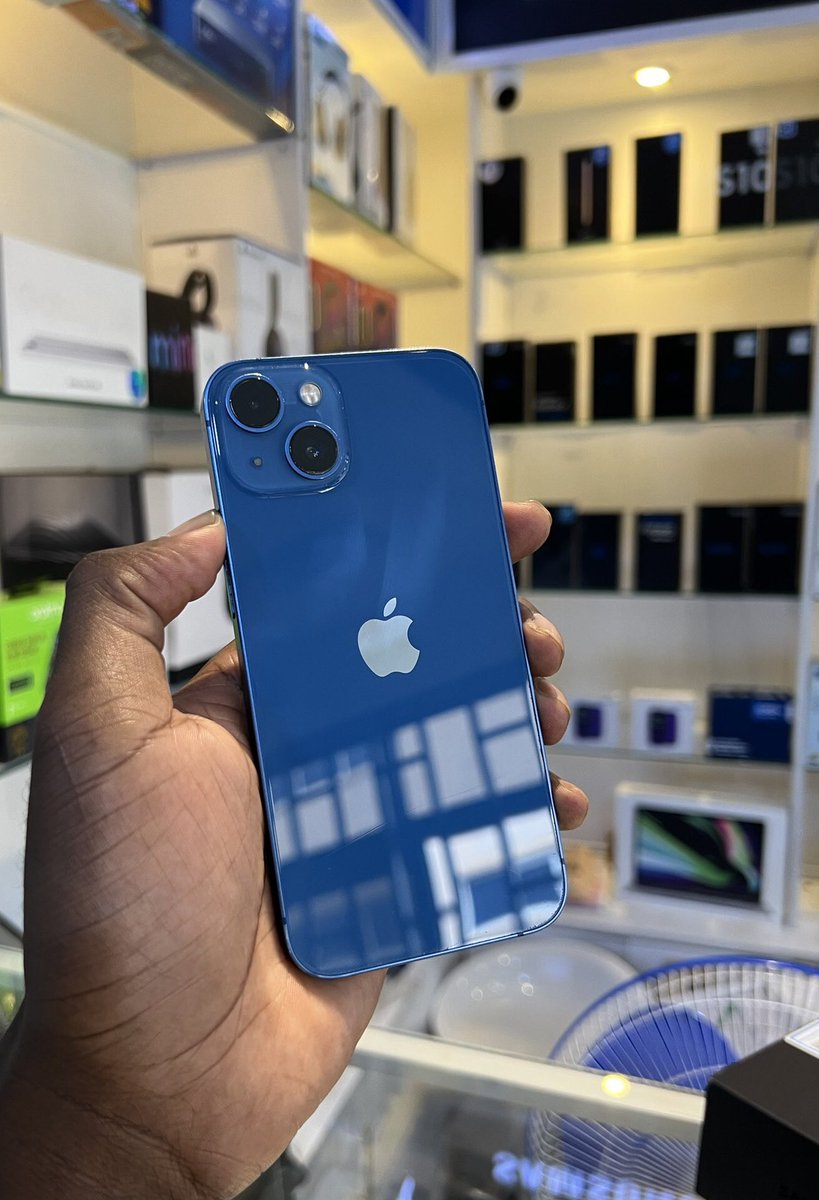 sageknighttech's tweet photo. Iphone 13 128GB at Ush 3,100,000/=
✅100% battery health
✅Apple warranty
✅Free glass protector
✅Delivery Country wide
📍Kooki Tower, Level 4, Shop 452
☎️0706322565 https://t.co/GrBOHKkANm